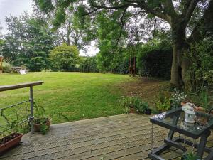Doughery Den The Dark Hedges Hideaway
