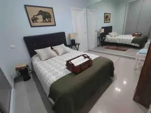 APARTAMENTO PRIVADO CERCA DE IFEMA y AEROPUERTO - Las Manoteras