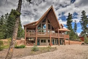 Duck Creek Village Chalet with Fire Pit and Decks - Duck Creek Village