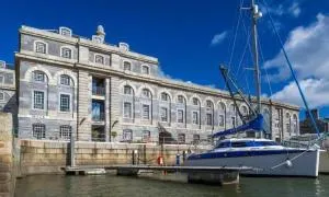 Royal William Yard - Lovely 1-Bed Apartment in Historic Plymouth - Millbrook