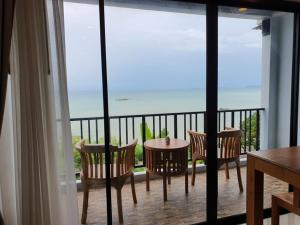 Grace Seaview บ้านพักส่วนตัว 3 ห้องนอน วิวทะเล หาดพลา