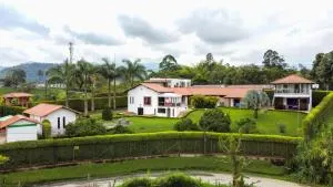 Hotel Jade Spa - 圣罗莎德卡瓦尔