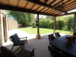 Maisons de vacances Gite Doue-en-Anjou, 3 pieces, 5 personnes - FR-1-622-10 : photos des chambres