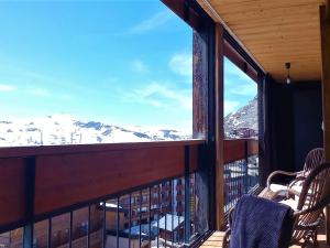 Appartement rénové 47m² - 6 pers, proche pistes et commodités, quartier animé, parking inclus - FR-1-545-32