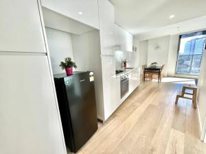 1 Bedroom Modern Apartment Near Crown and CBD