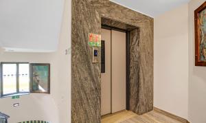 Treebo Majestic Palms, 2 Km From Colva Beach