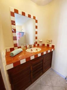 Apartment w PRIME location Mexican Colonial style