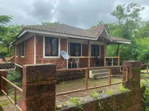 Cheerful 2BHK AC mountain view villa in Tamhini Ghat Nr Kolad Rafting - Dasave