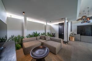 Villa Wiraja 2 - Classy 4 bdr villa in the heart for Canggu