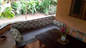 Casa 3 amigos-Palm roofed house