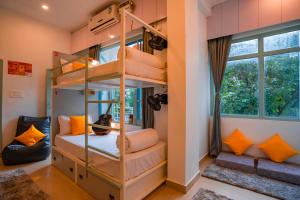 Hotel Laxman Jhula Regency