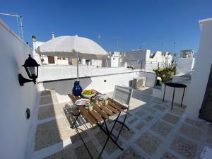 Cozy House in Ostuni with Panoramic Terraces