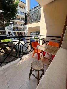 Two bedroom apartment 5 minutes from the beach