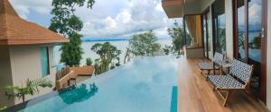 SINAE Phuket Luxury Hotel