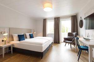Double Room with Balcony room in Hotel Berliner Bär