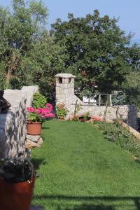 Apartment Njivice 5458c