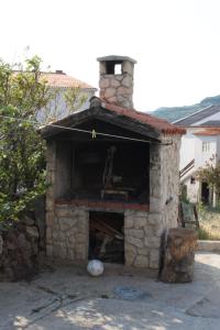 Apartment Metajna 4120c