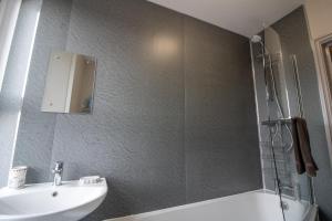 Harbour View- Cosy Maisonette, Close to Brixham Harbour