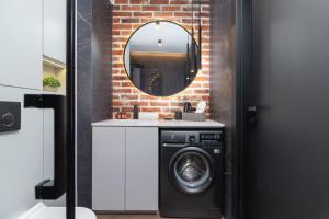 Solaris Park Apartment Tauron Arena by Renters Prestige