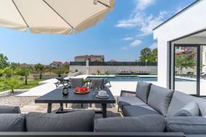 Villa Marisa with 51sqm pool, 5 bedrooms, gym