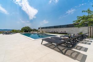 Villa Marisa with 51sqm pool, 5 bedrooms, gym