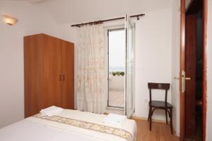 Apartments by the sea Drvenik Donja vala, Makarska - 6658