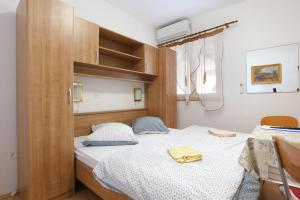 Apartments with parking space Tucepi, Makarska - 2676