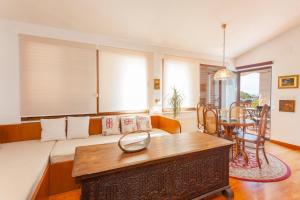 Apartments and rooms with WiFi Makarska - 11063