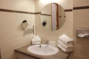 Hotels Hotel L'Escale Blanche : photos des chambres