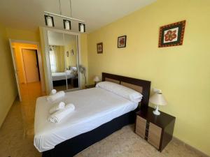 Precioso apartamento con piscina