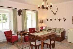 Hájovna hradu Houska