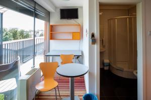 Studio with Balcony and Park View room in Hostel Pekarna
