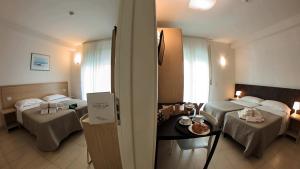 Apartment with 2 Private Bathrooms (5 Adults) room in Wally Residence