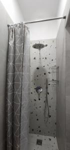 Like Home Apartment Shallvaret City Centre