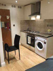 Studio flat in the heart of Golders Green