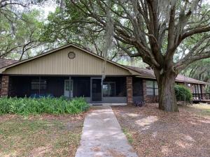 The Grand Oaks Resort