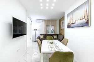 NEW! Luxury Apartment Dona