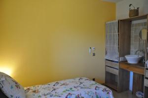 Hotels gite de l'etoile : Chambre Double ou Lits Jumeaux avec Salle de Bains Commune