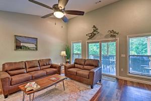 Bull Shoals Condo Retreat about 1 Mi to Marina!