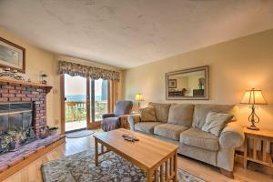 Mountain-View Campton Retreat about 3 Mi to Ski Slopes