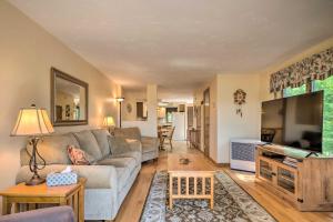 Mountain-View Campton Retreat about 3 Mi to Ski Slopes