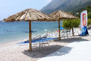 Apartments with a parking space Zivogosce - Porat, Makarska - 6700