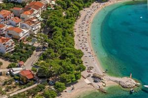 Apartments by the sea Promajna, Makarska - 2642