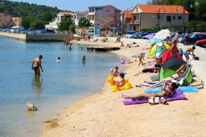 Apartments by the sea Rogoznica - 7558