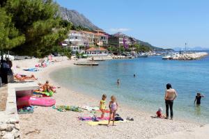 Apartments by the sea Podgora, Makarska - 11469 