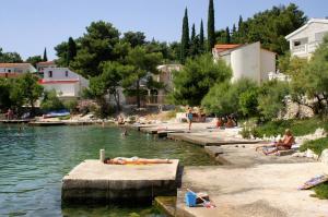 Apartments by the sea Rogoznica - 11710