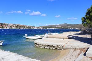 Seaside house for families with children Zatoglav, Rogoznica - 12212