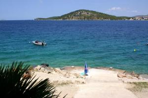 Family-friendly apartments with swimming pool Razanj, Rogoznica - 14232