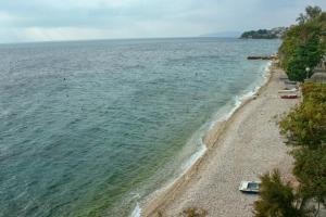 Apartments by the sea Brist, Makarska - 16098 