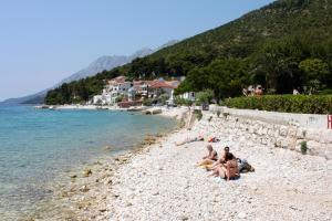 Apartments by the sea Zaostrog, Makarska - 2649 